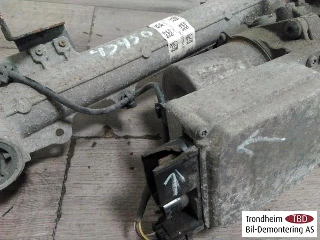 Mercedes B 180-200 W246/W242 2012-19 Szervo kormánymű / fogasléc, elektromos nézet 3