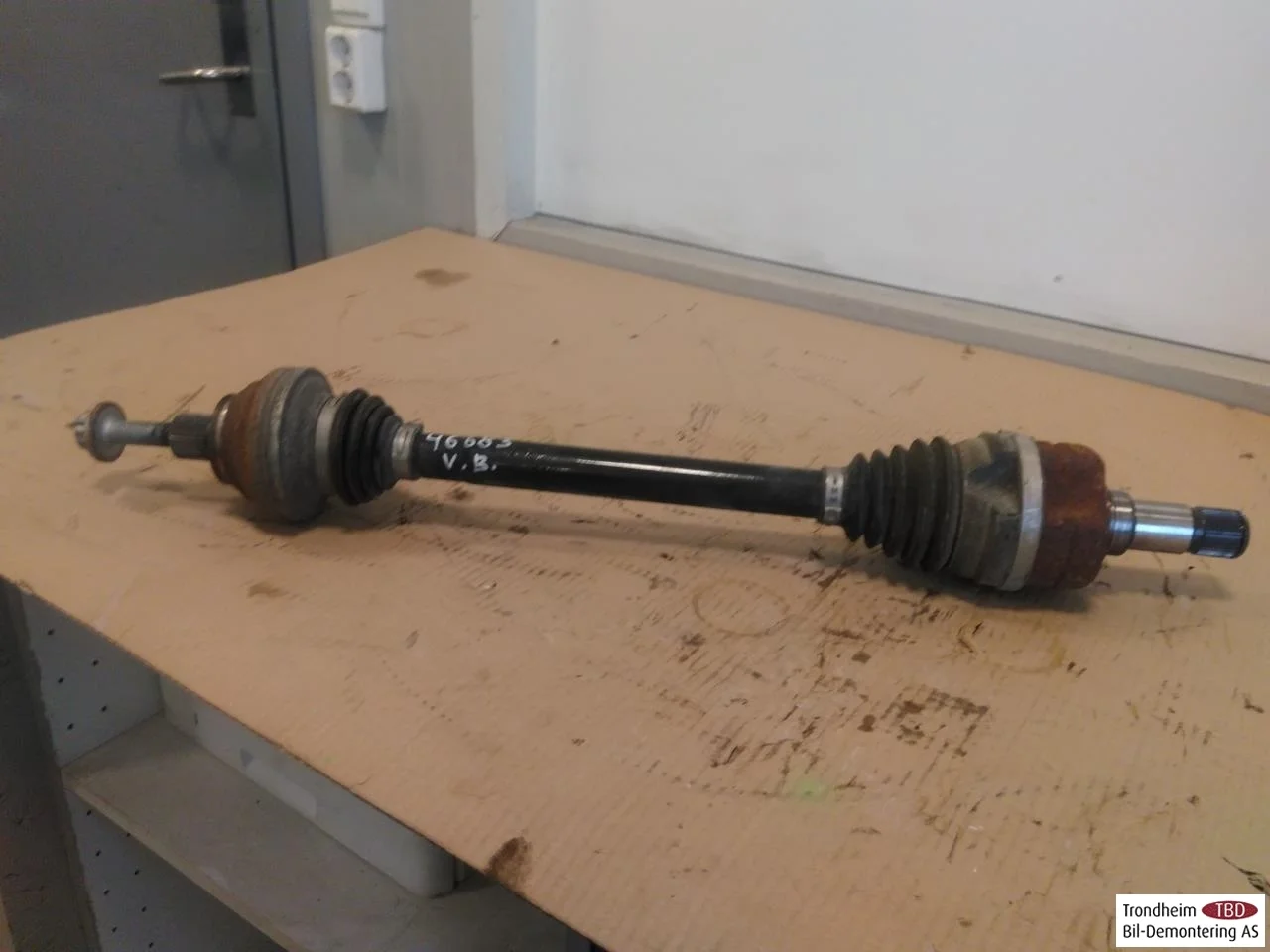 Skoda ENYAQ IV 2021- Rear left driveshaft