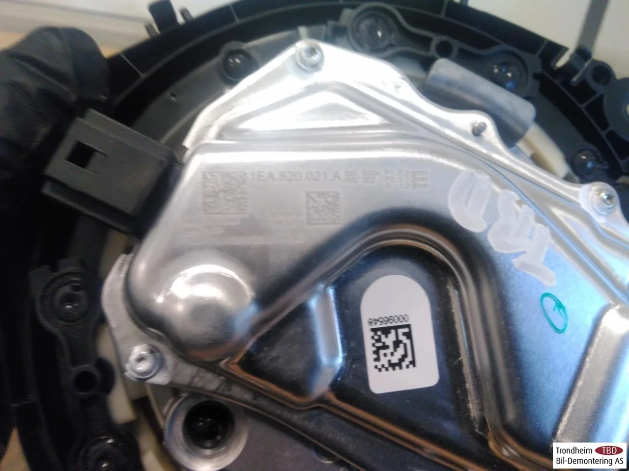Skoda ENYAQ IV 2021- Fűtésventilátor motor nézet 3