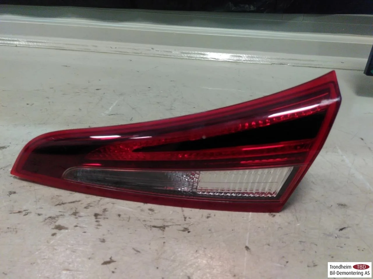 Kia SOUL 2009- Lampă spate dreapta pe hayon, interioară