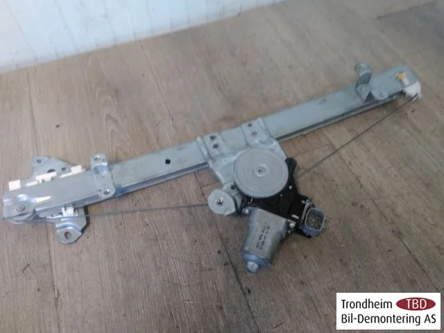 Nissan LEAF 2011-17 Electric window regulator, complete view 2