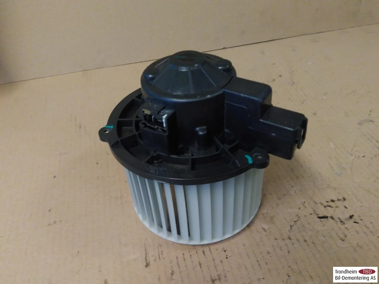 Maxus E-DELIVER3 EV30 2020- Fűtésventilátor motor