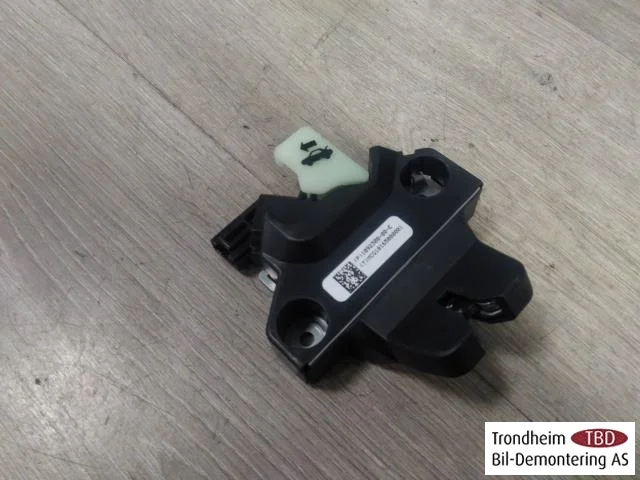 Tesla MODEL 3 2017--> Tailgate lock