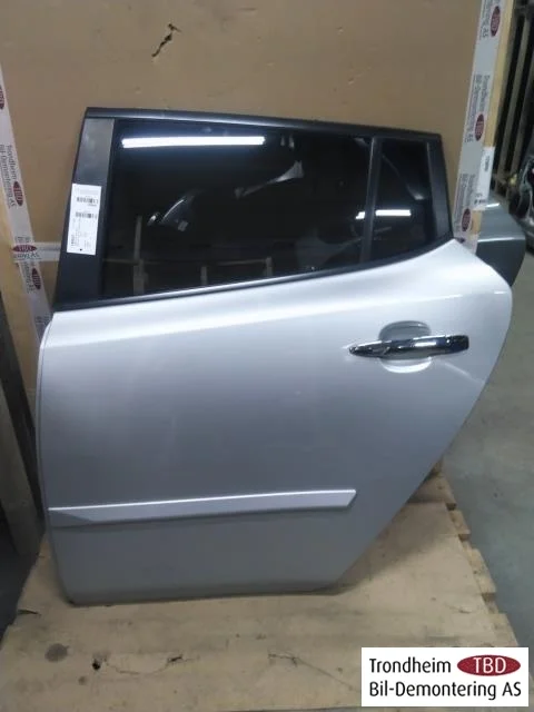 Nissan LEAF 2011-17 Ajtó, 4 ajtós, hátsó, bal