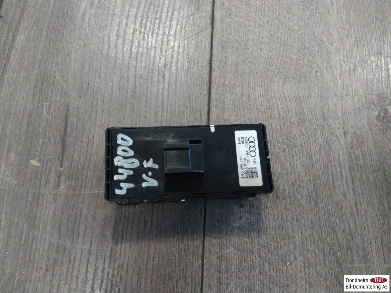 Audi E-TRON, S GE 2019- Window regulator switch view 2