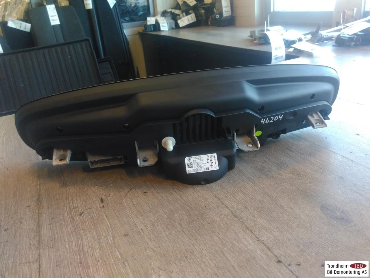 Porsche TAYCAN 2020- Instrument cluster assembly view 2