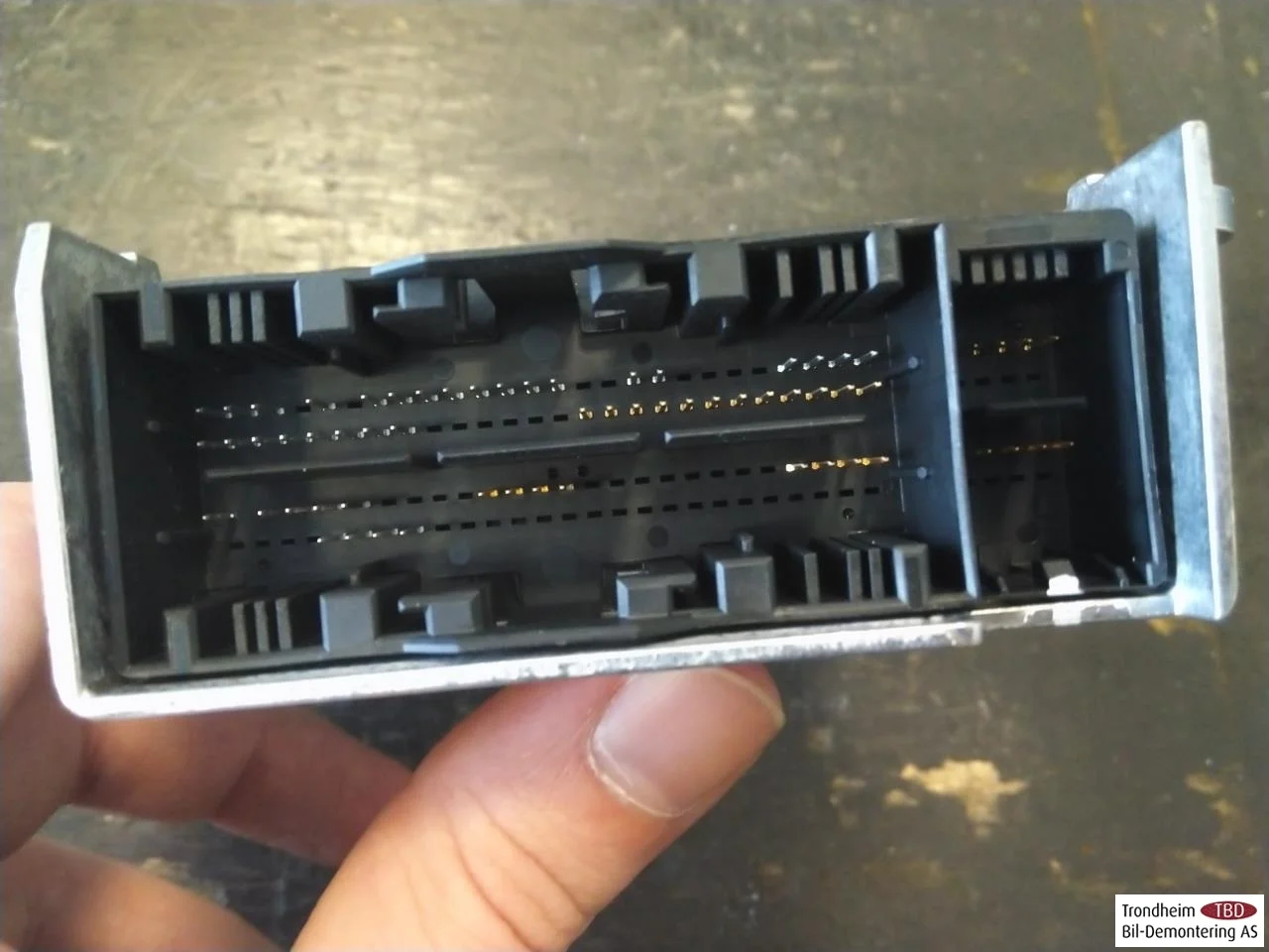 BMW I3 I01 2013-22 Airbag control unit view 3