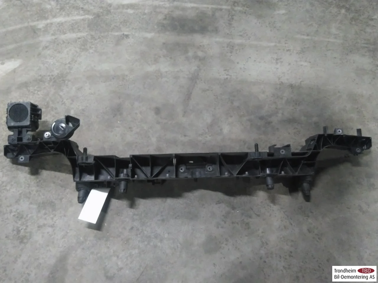 Renault ZOE/E- TECH 2013--> Upper front panel