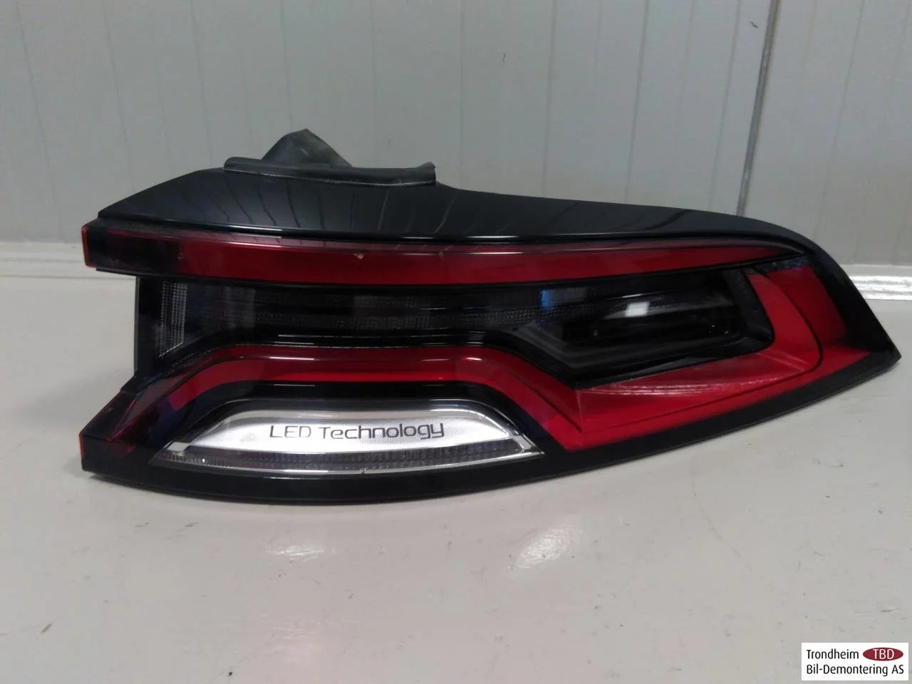 Byd TANG 2021->> Lampă spate dreapta