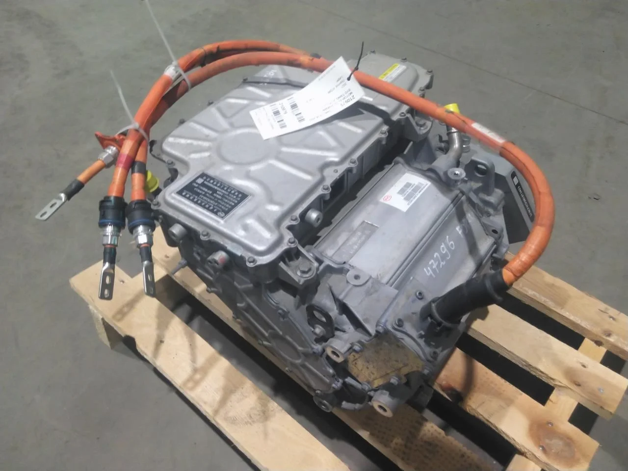 Byd TANG 2021->> Elektromos motor, első