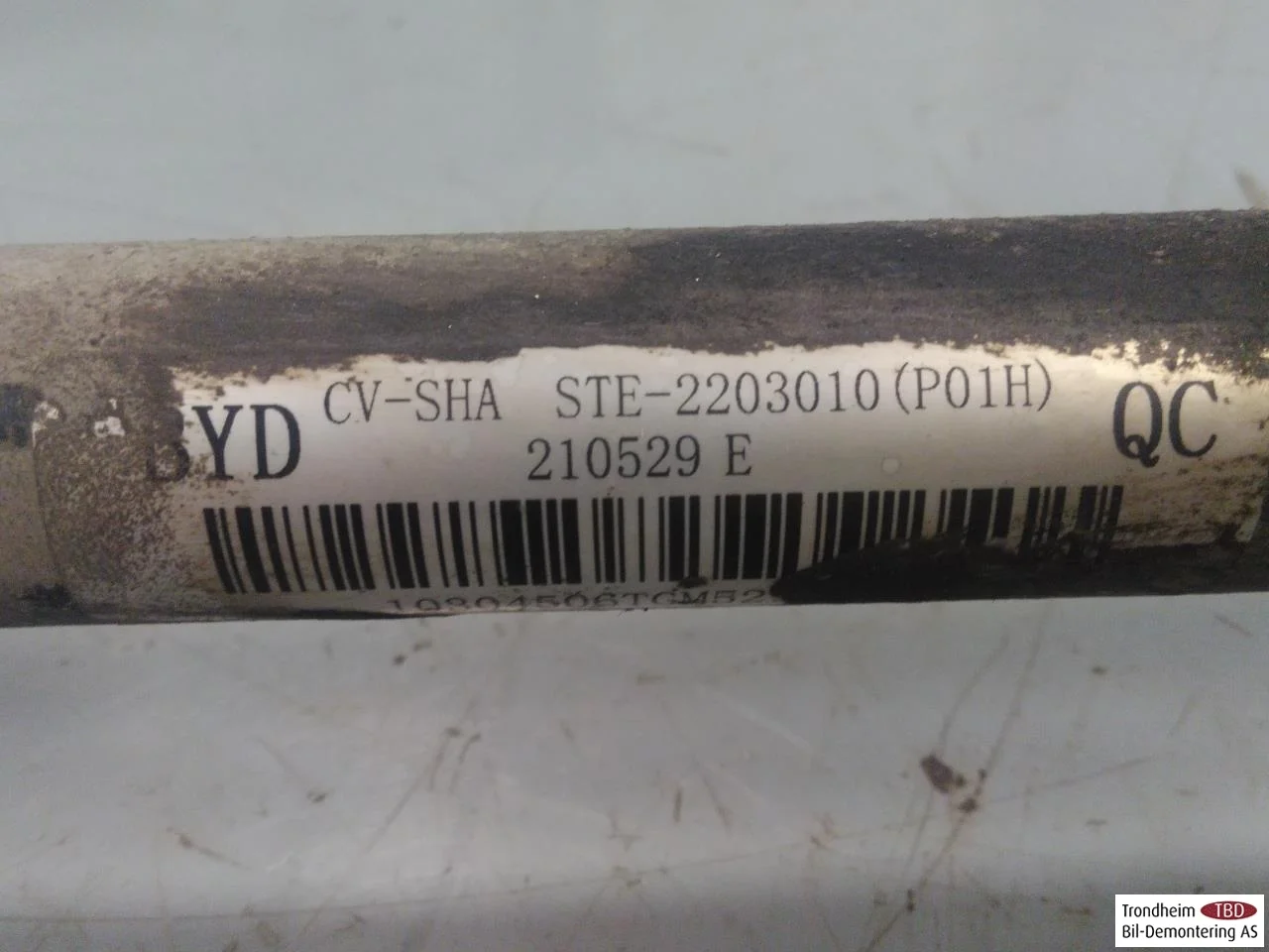 Byd TANG 2021->> Front left driveshaft view 3
