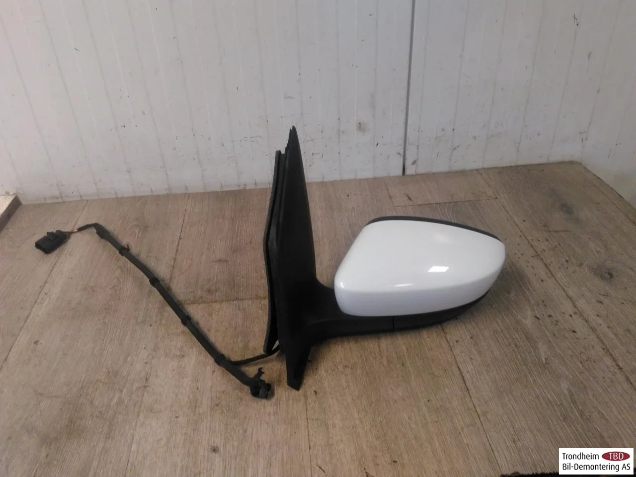 Volkswagen UP!, E-UP! Tükör, bal, elektromosan állítható