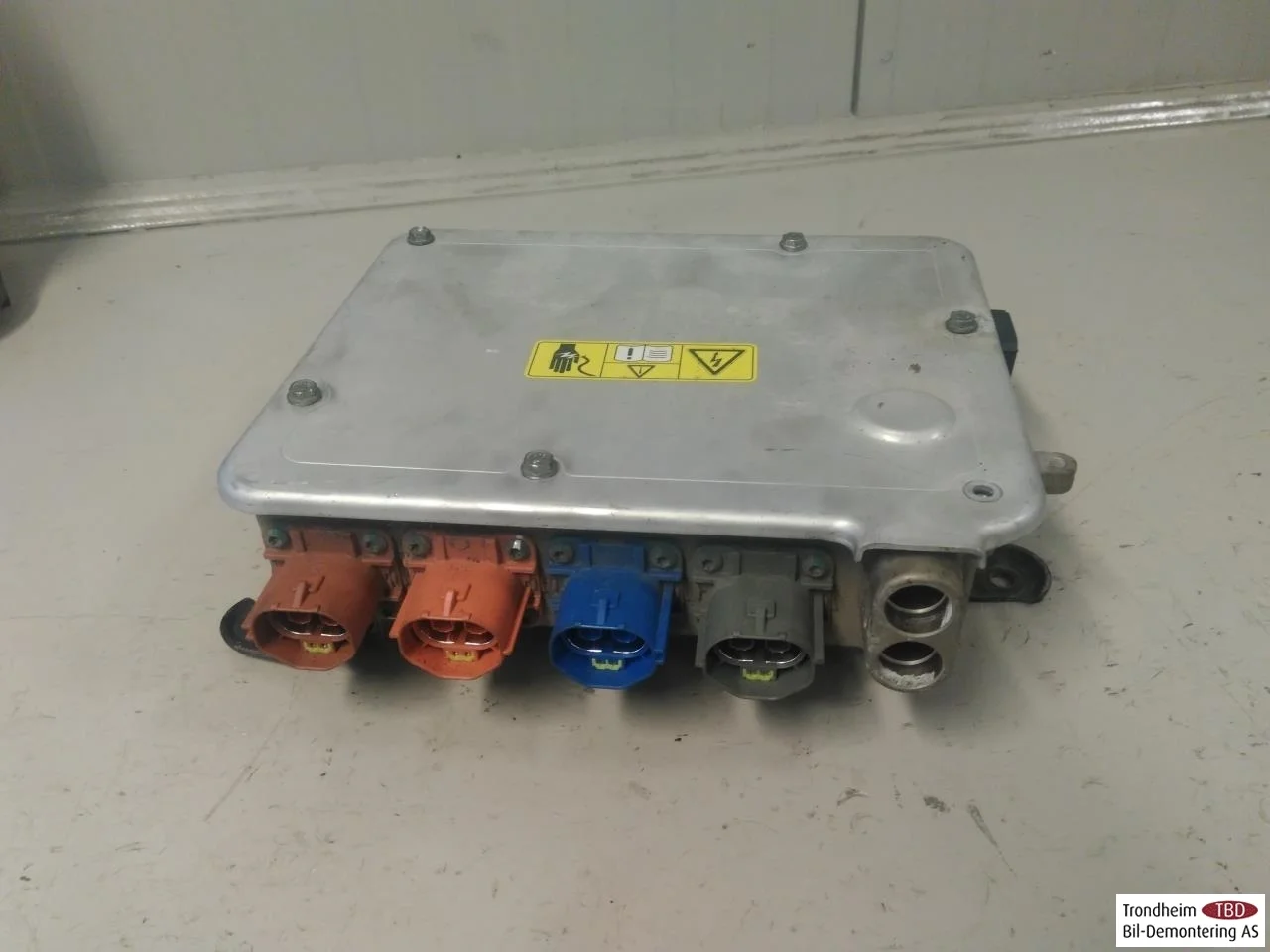 Tesla MODEL S 2013- Electrical, other