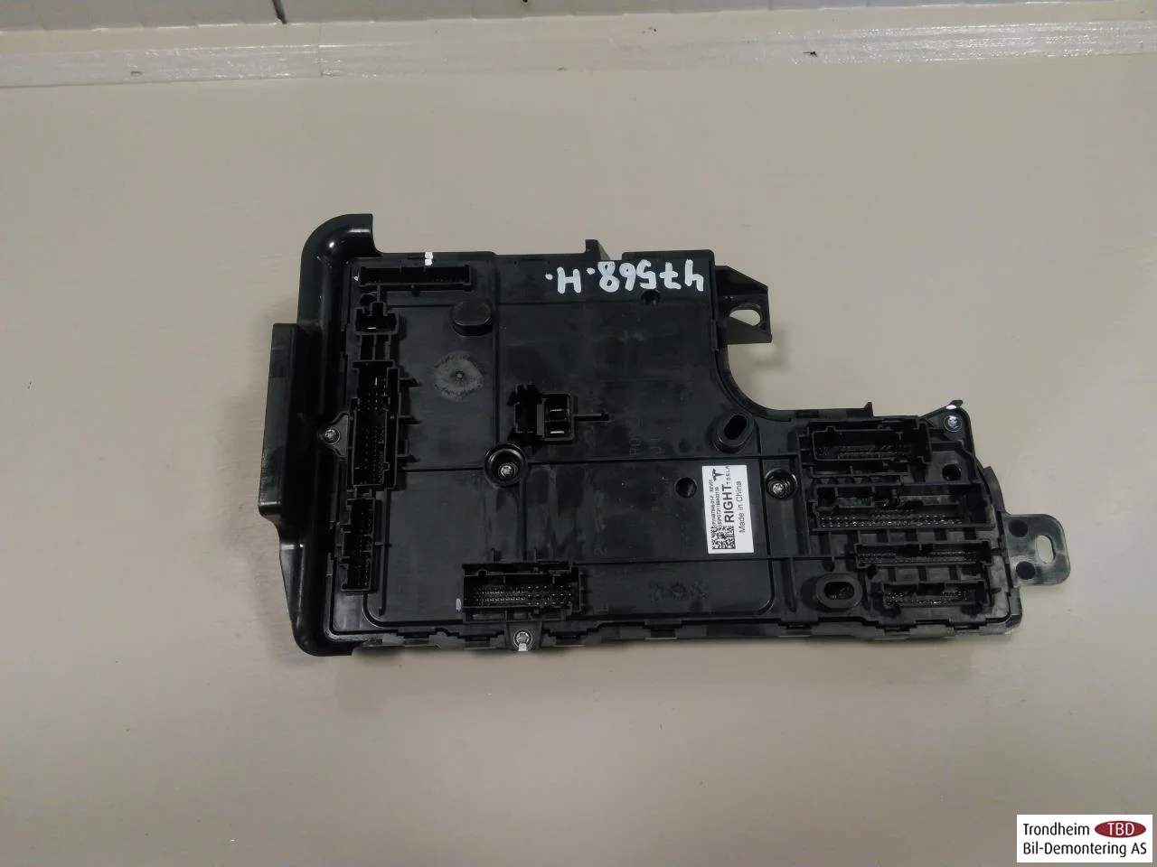 Tesla MODEL Y 2021- Vezérlőegység, klíma