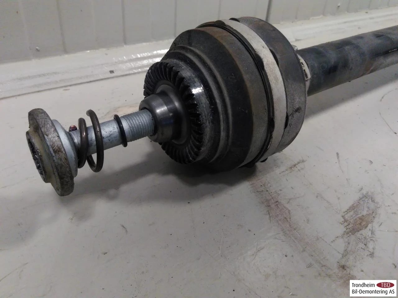 BMW IX3 G08 2021-25 Rear right driveshaft view 2