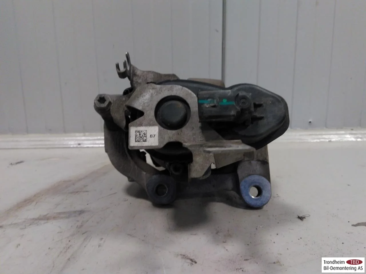 BMW IX3 G08 2021-25 Etrier frână spate stânga vedere 2
