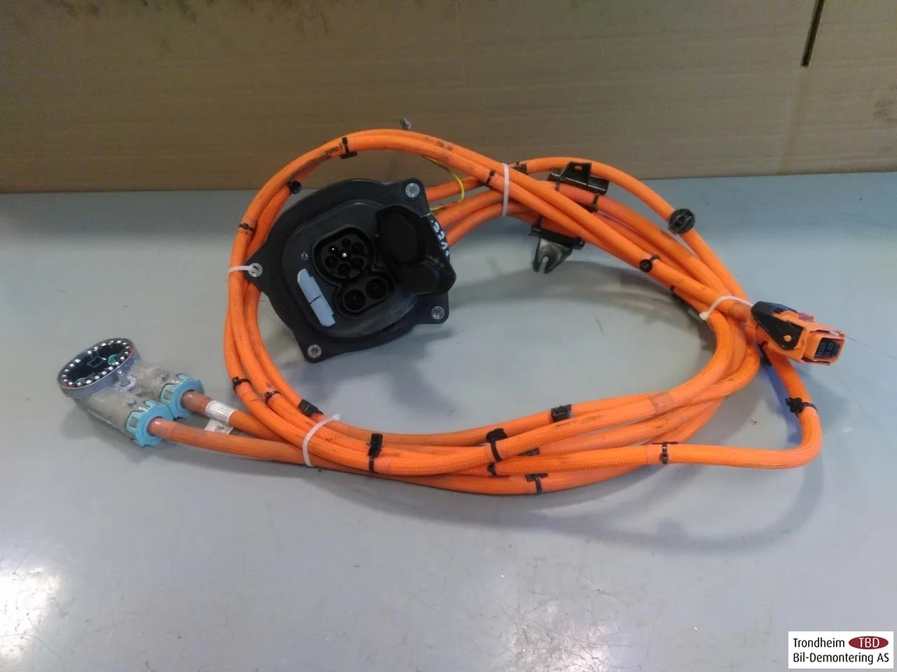 BMW IX3 G08 2021-25 Capac port încărcare, electric / hibrid