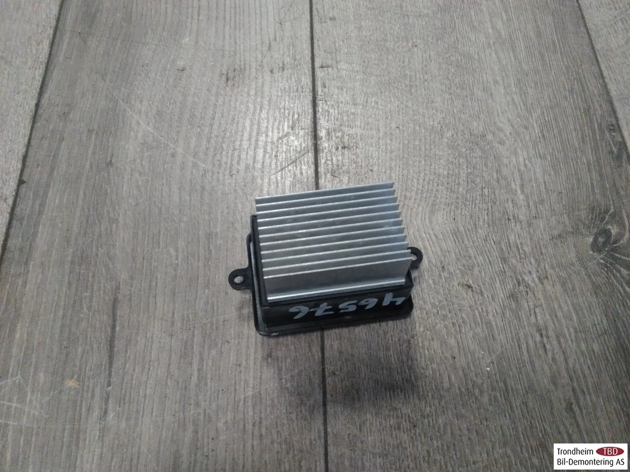 Fiat 500E 2020- Fűtésventilátor előtét ellenállás nézet 3