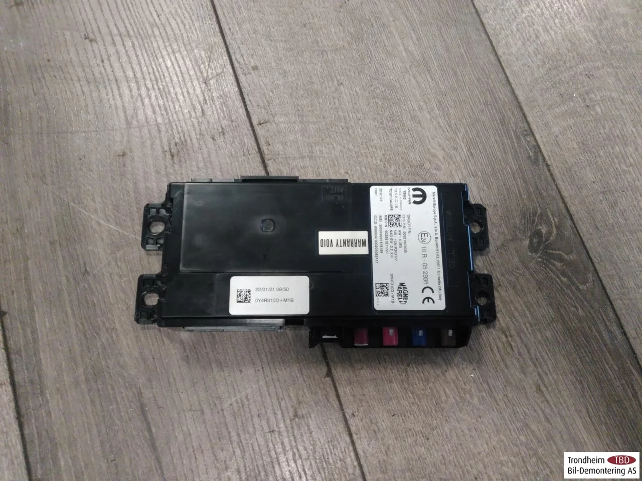 Fiat 500E 2020- Radio / hi-fi, other view 2