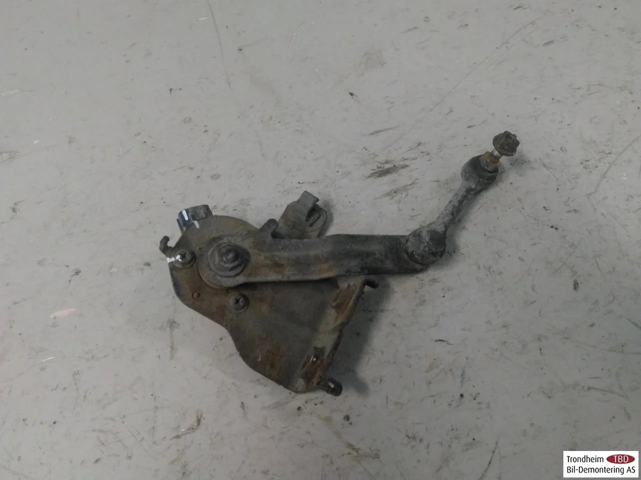 Lexus IS 250/350 2014-20 Level control / air suspension sensor view 2