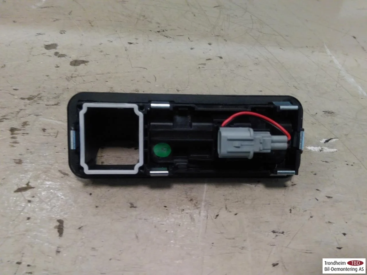 Kia SOUL 2009- Tailgate exterior handle view 2