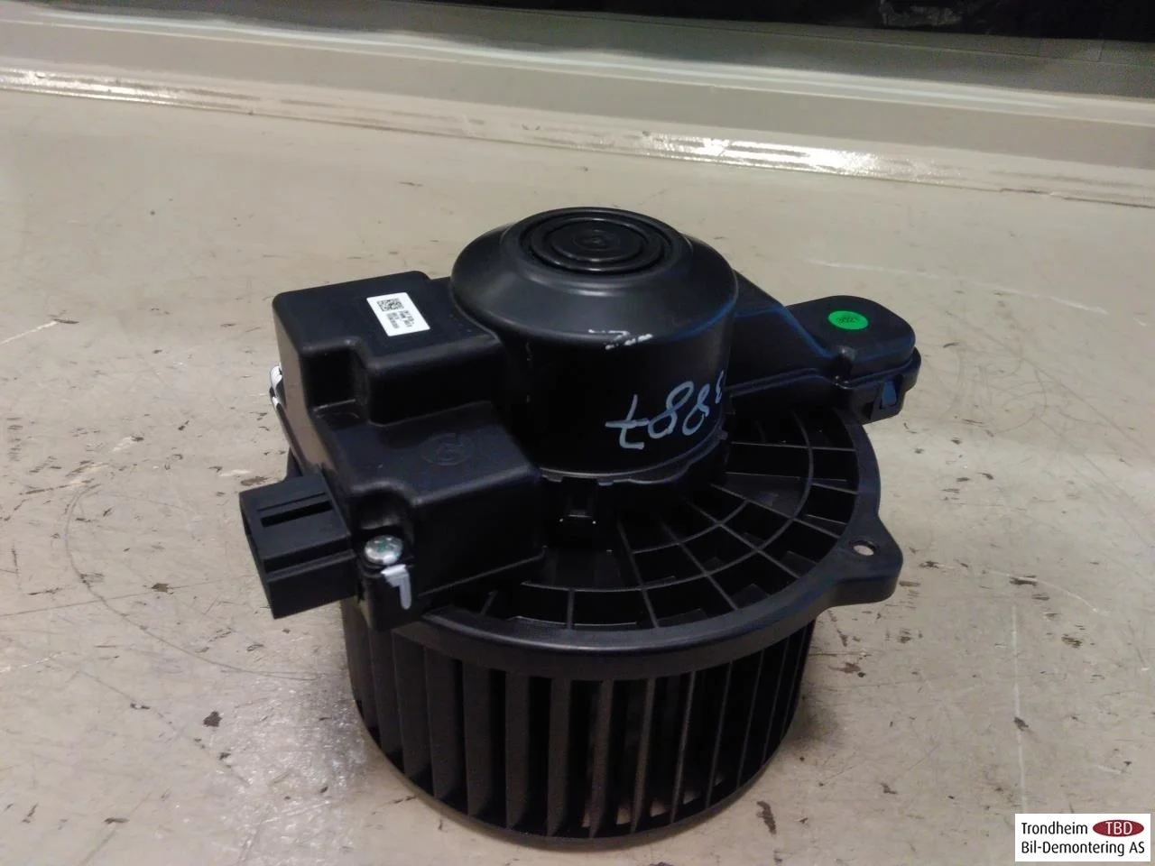 Kia SOUL 2009- Heater blower motor view 2