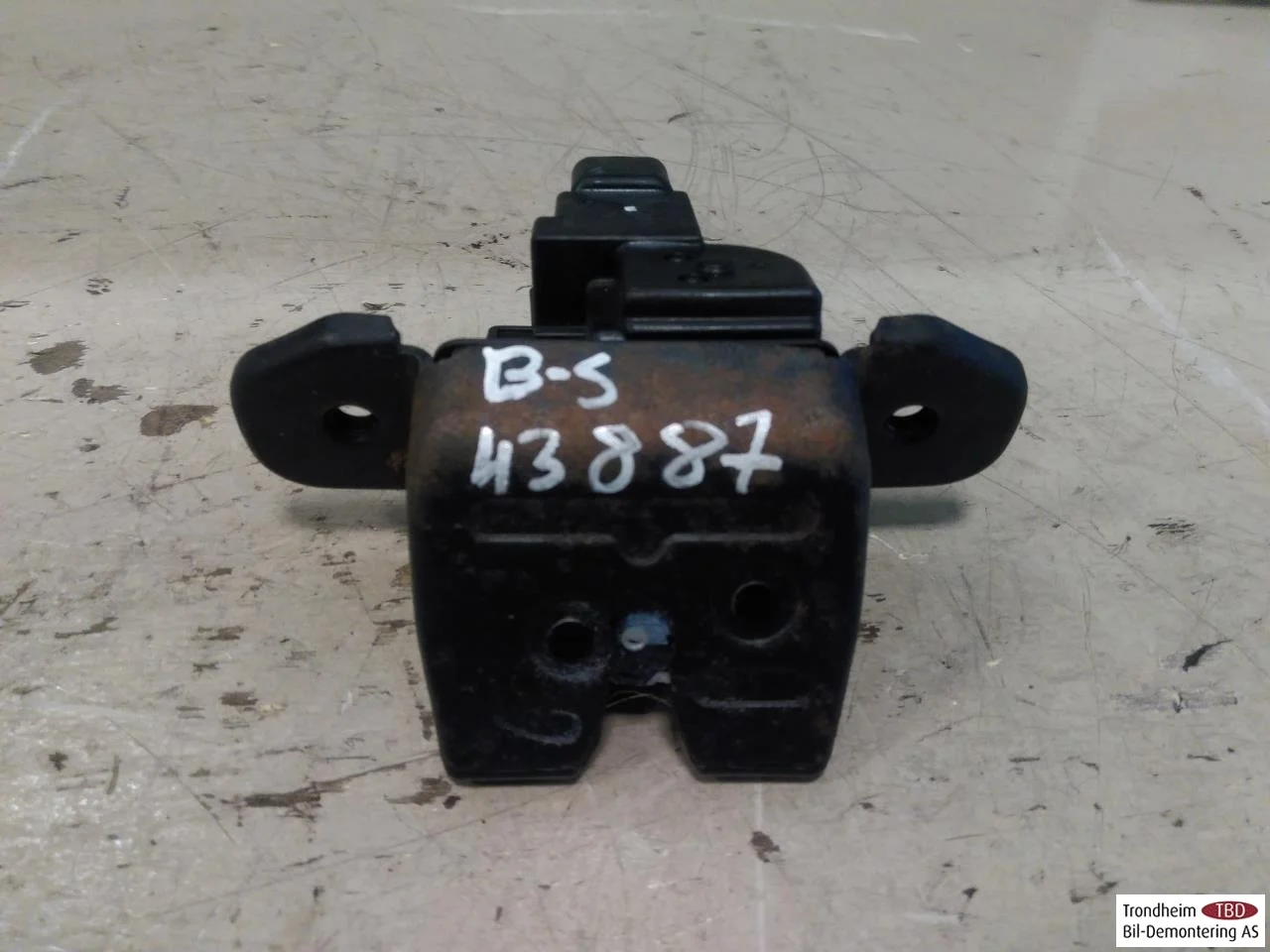 Kia SOUL 2009- Tailgate lock