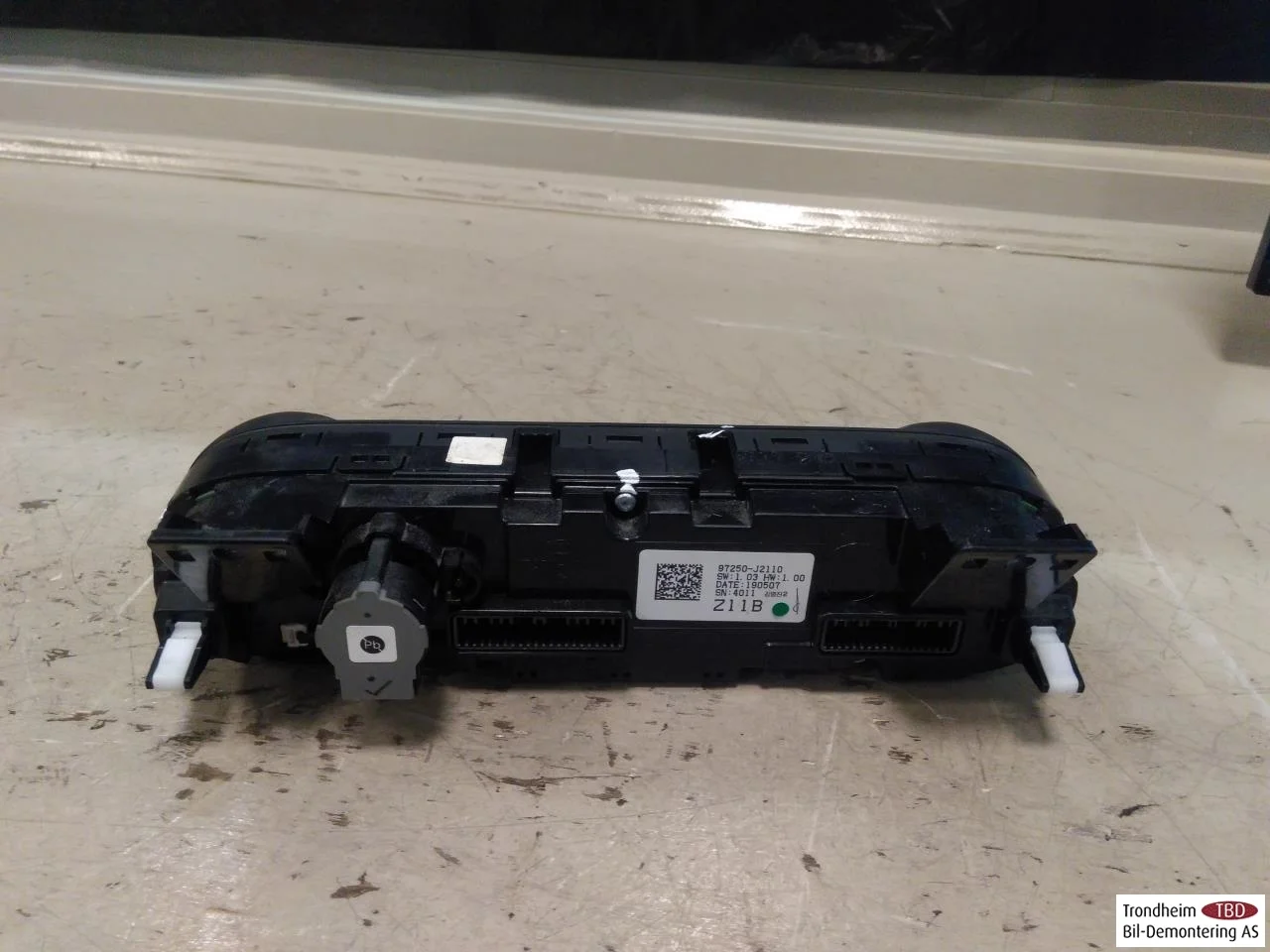 Kia SOUL 2009- Heater control unit view 2
