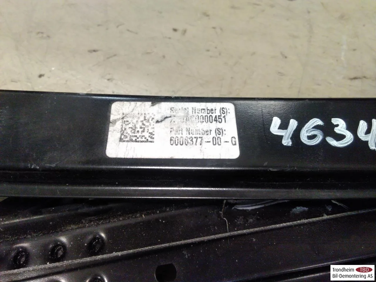 Tesla MODEL S 2013- Elektromos ablakemelő, komplett nézet 2