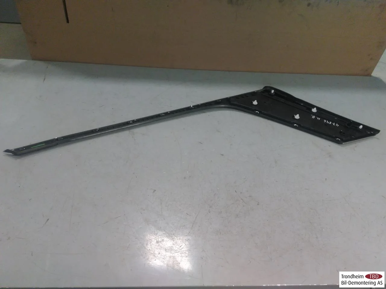 Hongqi E-HS9 2022- Trim molding, other view 4