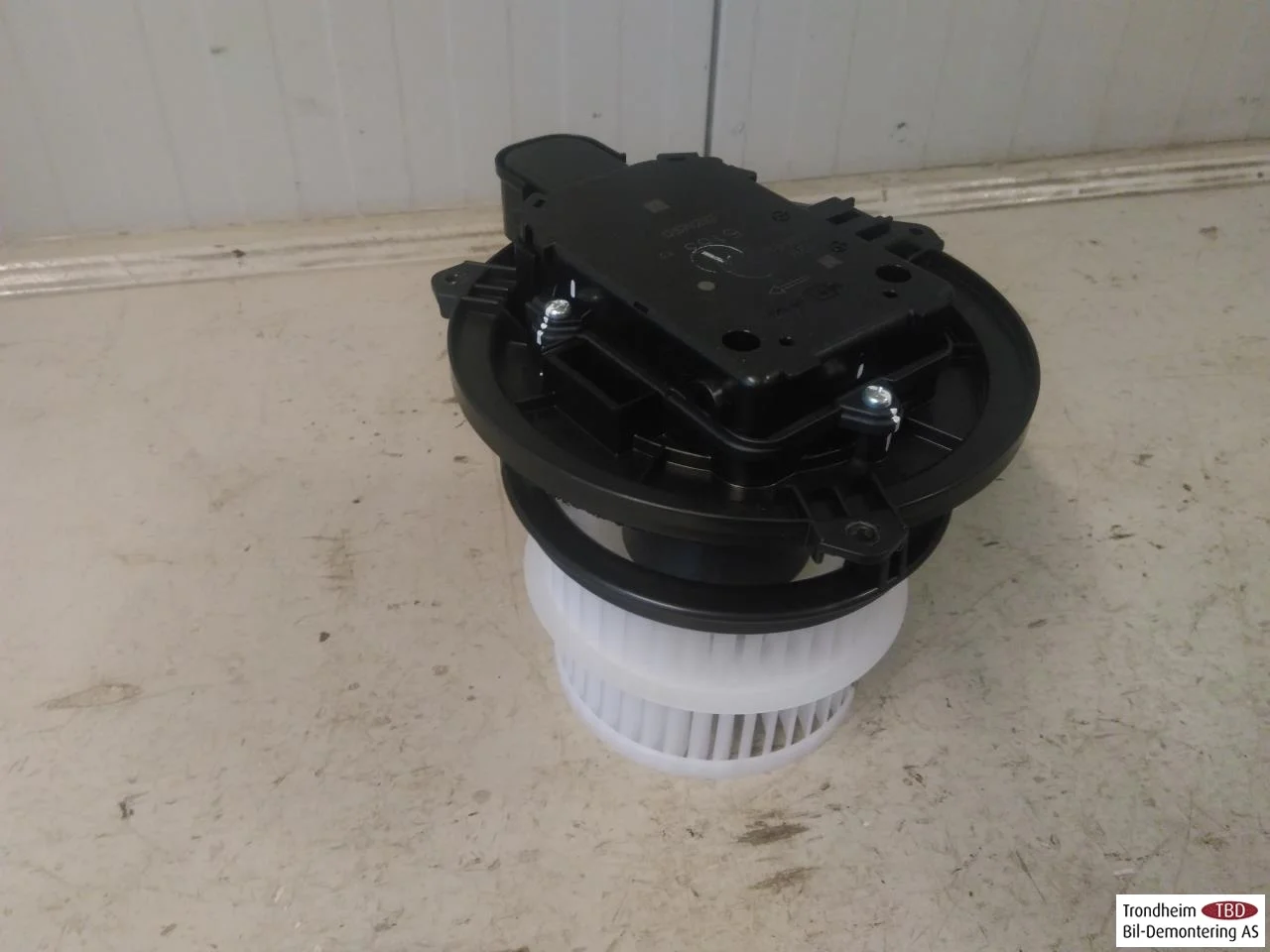 Hongqi E-HS9 2022- Fűtésventilátor motor nézet 2