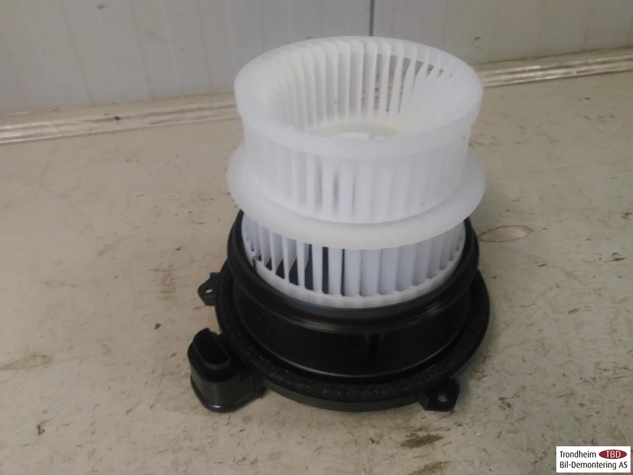 Hongqi E-HS9 2022- Fűtésventilátor motor nézet 3