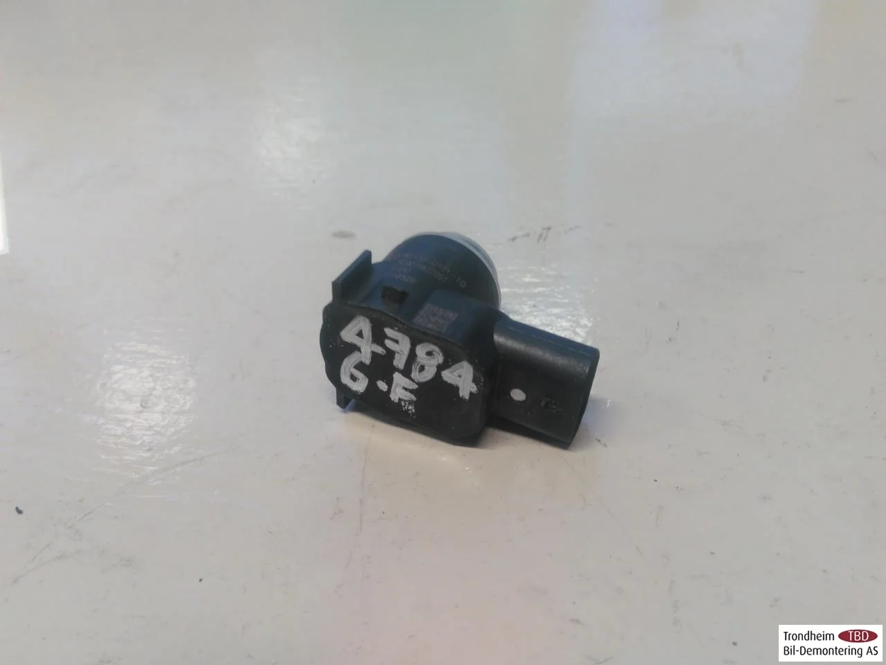 Hongqi E-HS9 2022- Front parking sensor view 2
