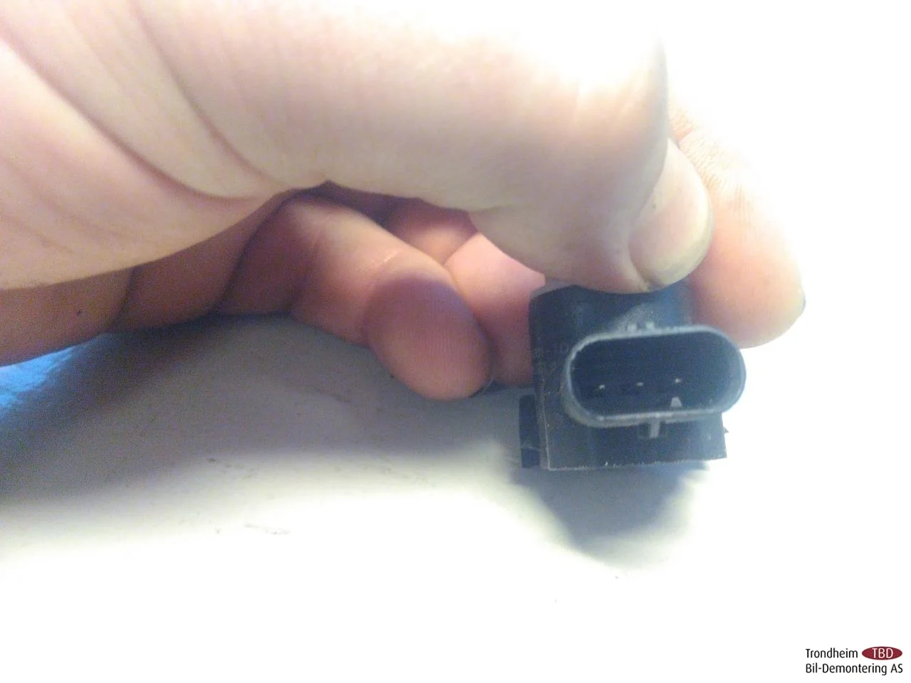 Hongqi E-HS9 2022- Front parking sensor view 4
