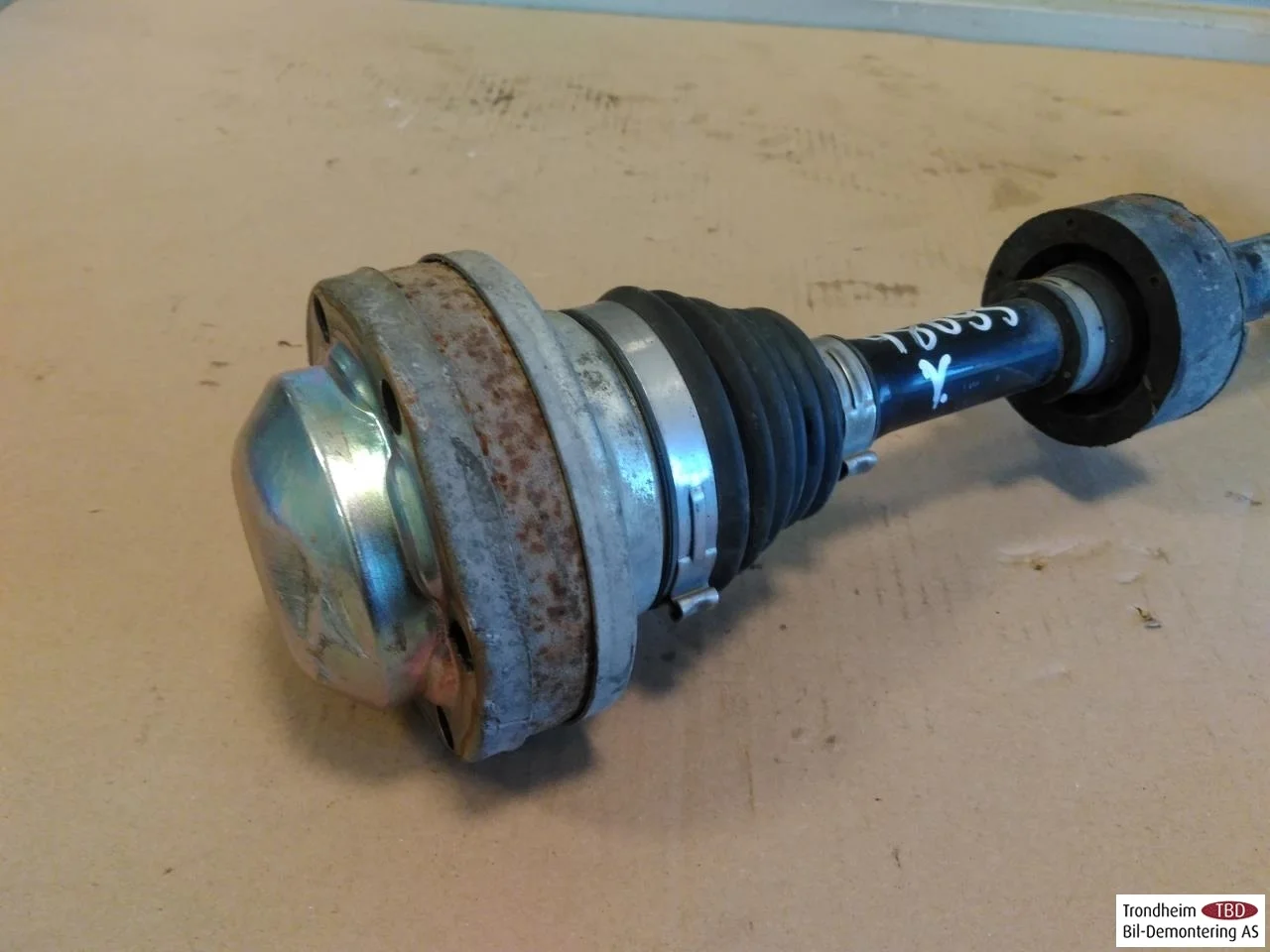 Volkswagen GOLF, E-GOLF VII 2013-20 Front left driveshaft view 3