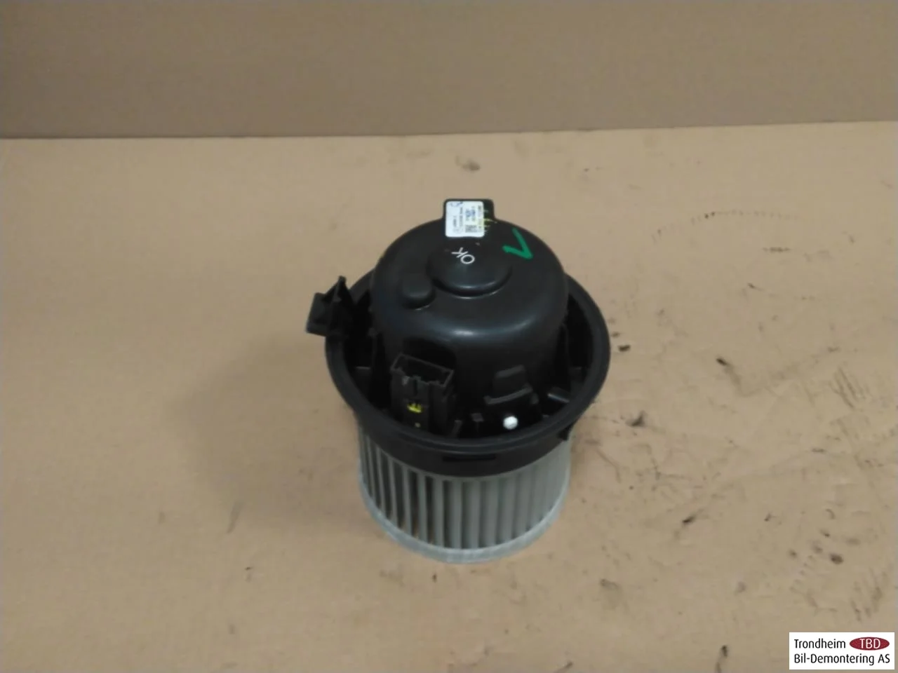 Peugeot 2008/E-2008 2020-> Fűtésventilátor motor
