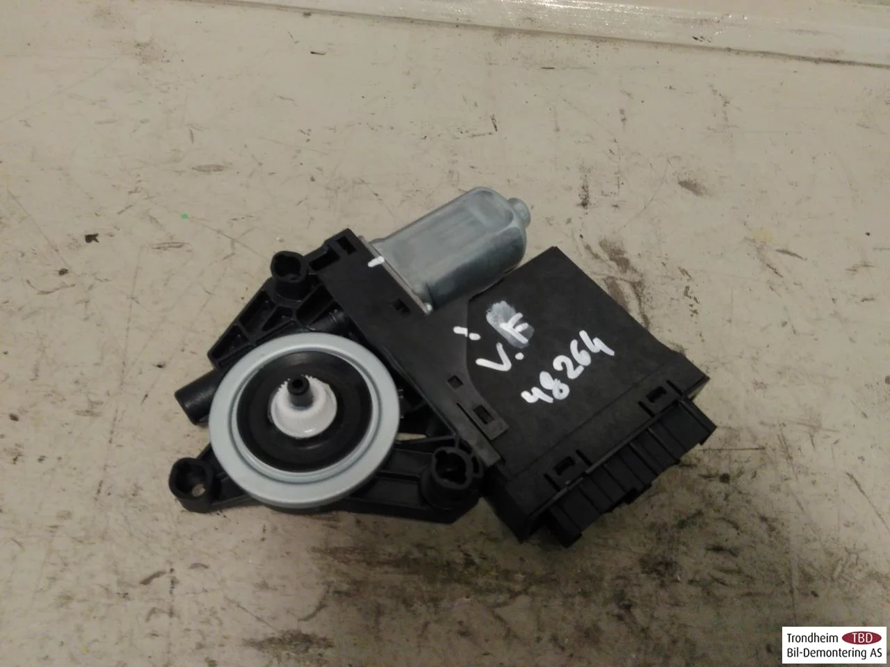 Polestar 2 2020- Ablakemelő motor