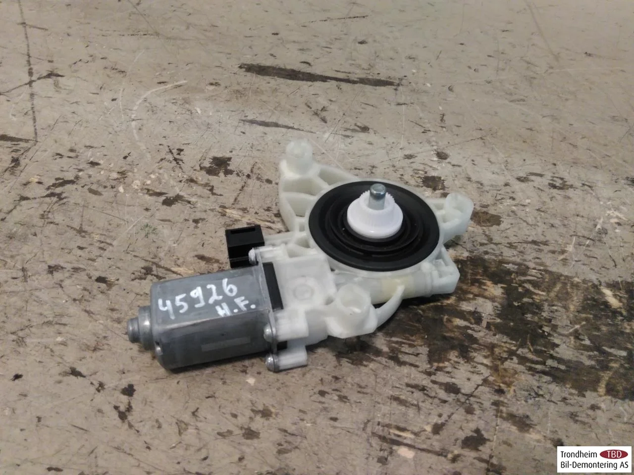 Mercedes EQC 2020- Ablakemelő motor