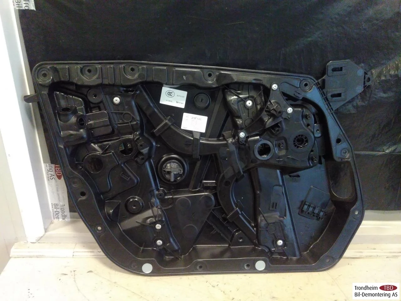 Mercedes EQC 2020- Electric window regulator, complete