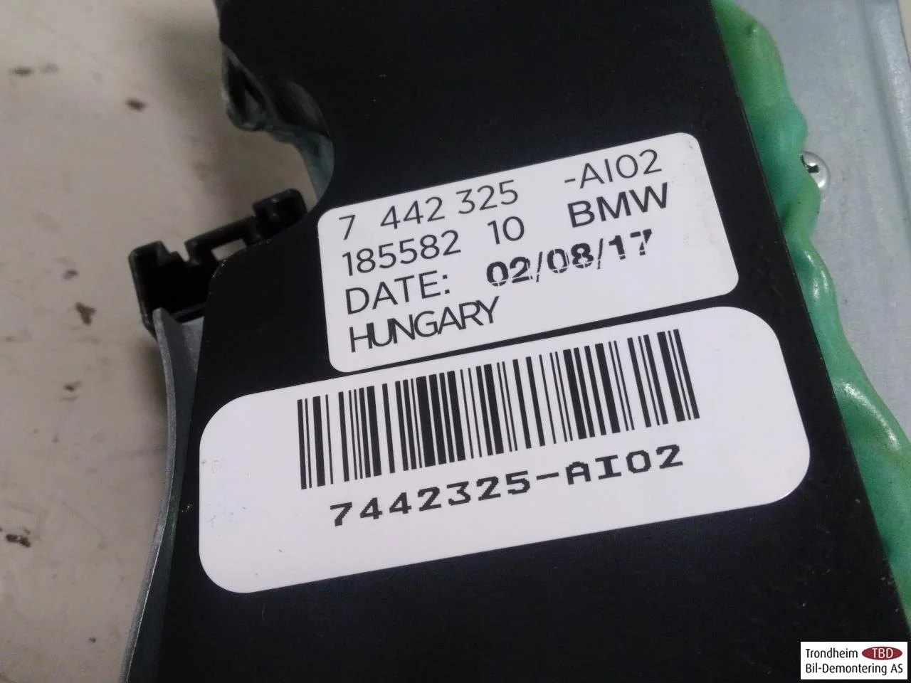 BMW 2 F45 ACTIVE TOURER 2014-21 Ablaktörlő motor, csomagtérajtó nézet 3