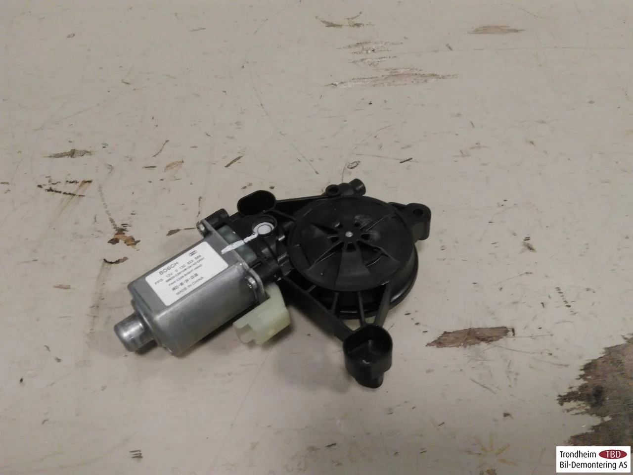 Hongqi E-HS9 2022- Ablakemelő motor nézet 2