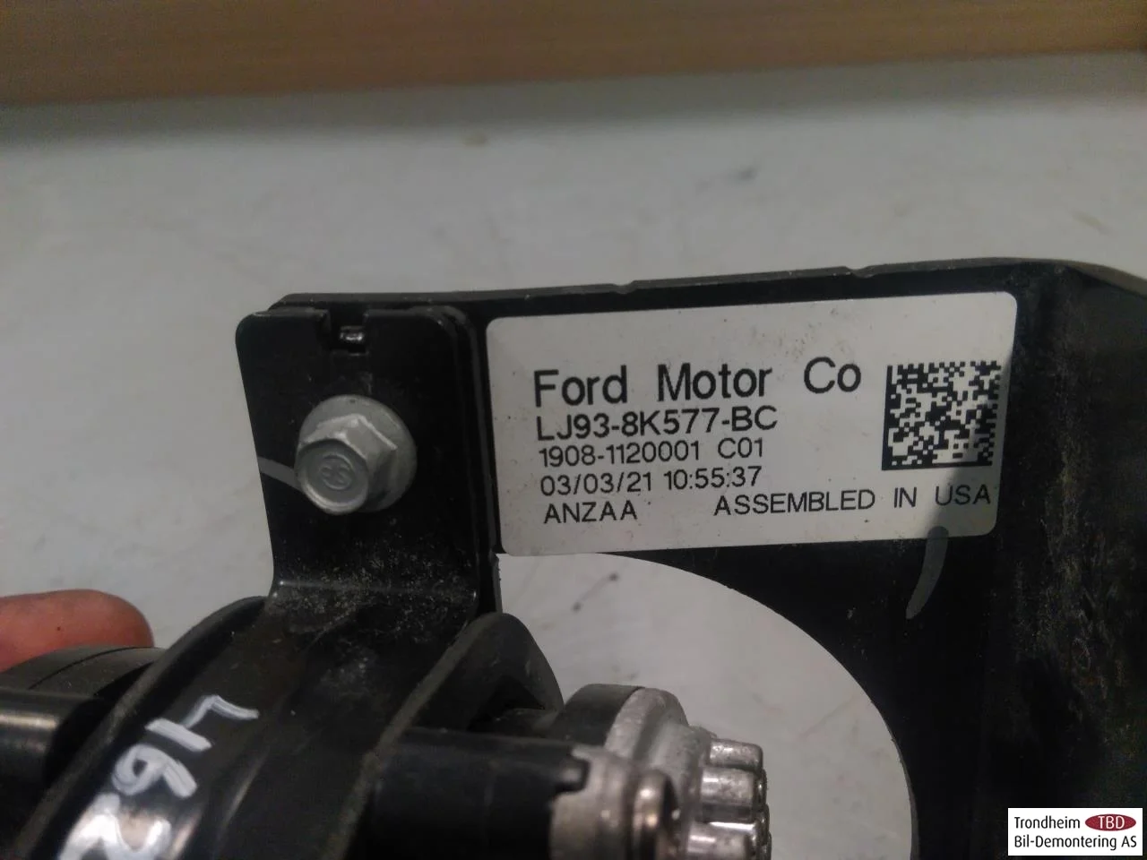 Ford MUSTANG MACH-E 2021- Keringtetőszivattyú nézet 3