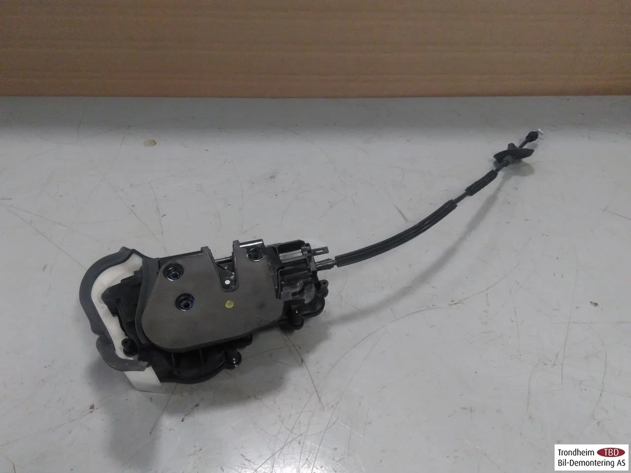 Ford MUSTANG MACH-E 2021- Door lock housing