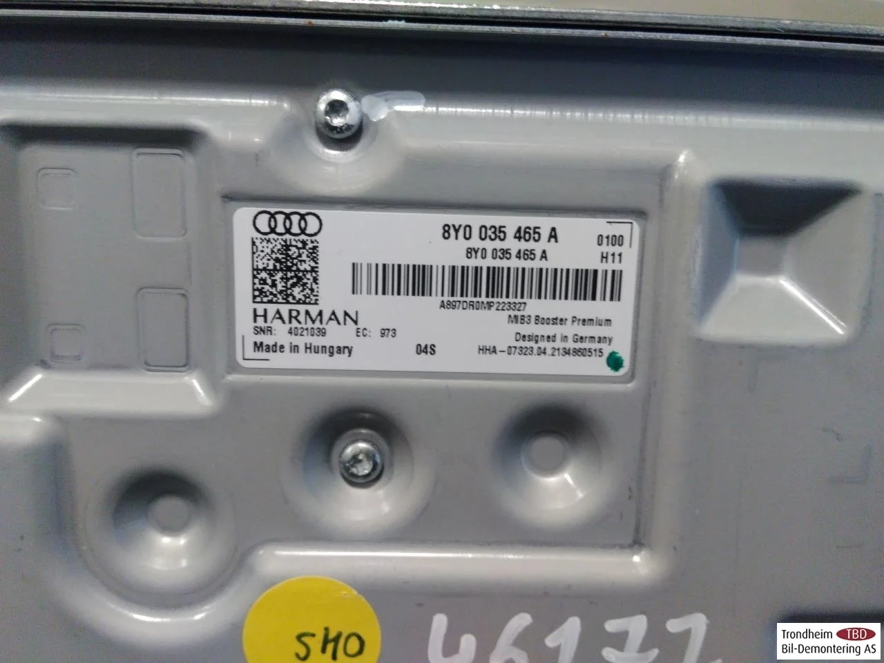 Audi E-TRON GT FW 2021- Radio / hi-fi amplifier view 2