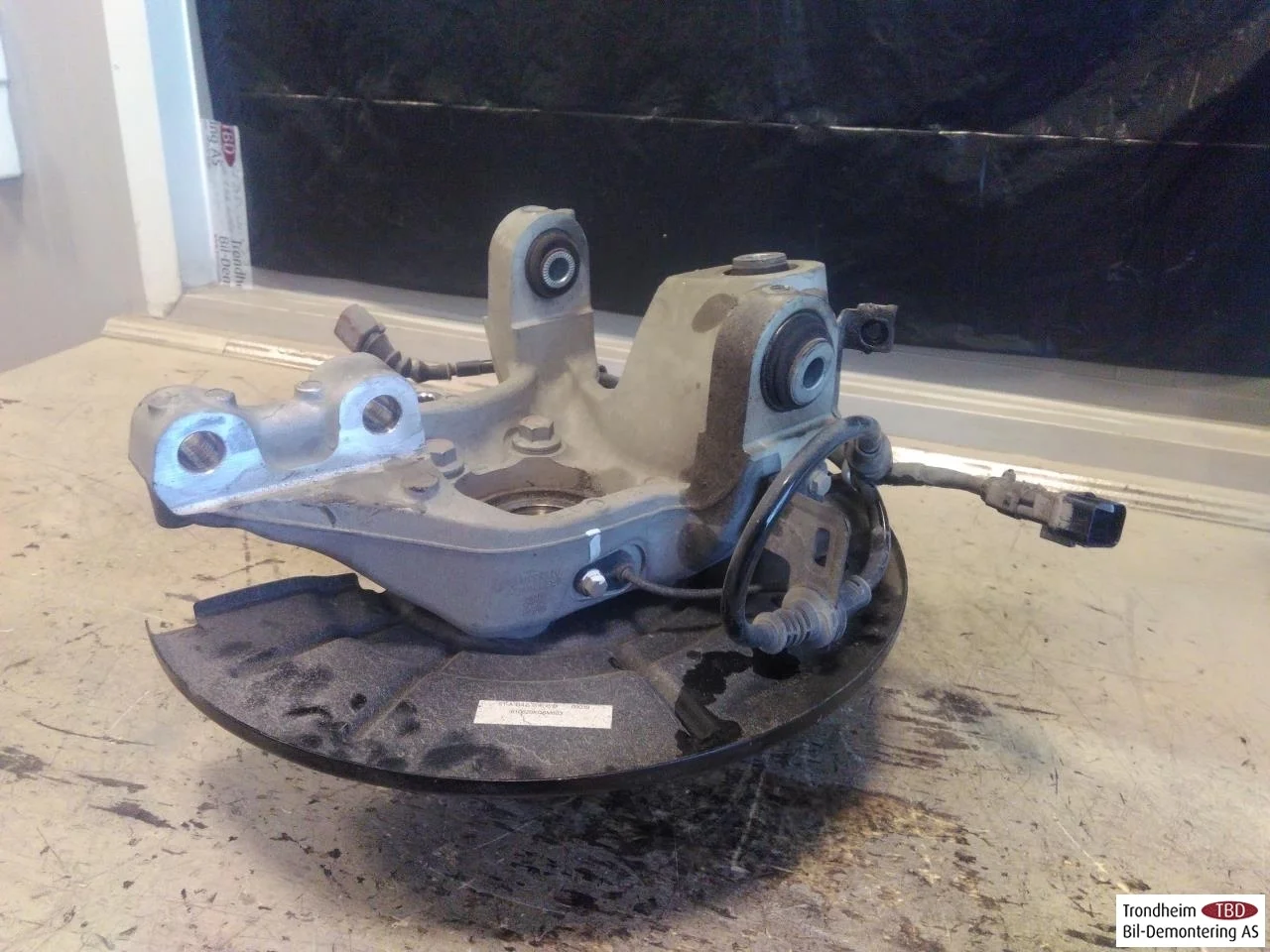 Byd TANG 2021->> Stub axle carrier, right rear view 2