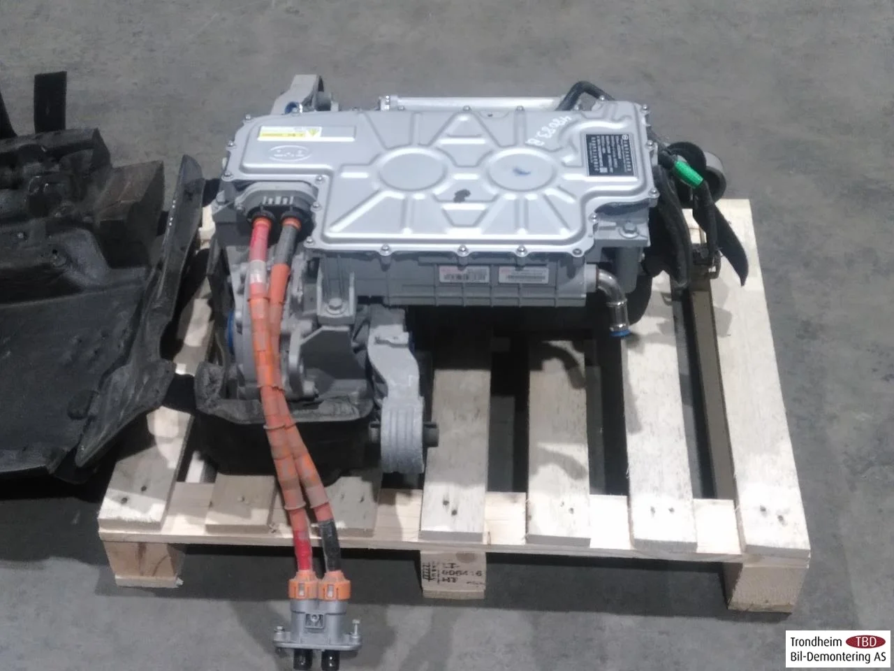 Byd TANG 2021->> Elektromos motor, hátsó nézet 2