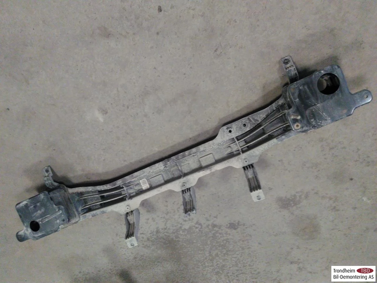 Hyundai IONIQ 5 NE 2022- Bumper reinforcement beam, rear view 2