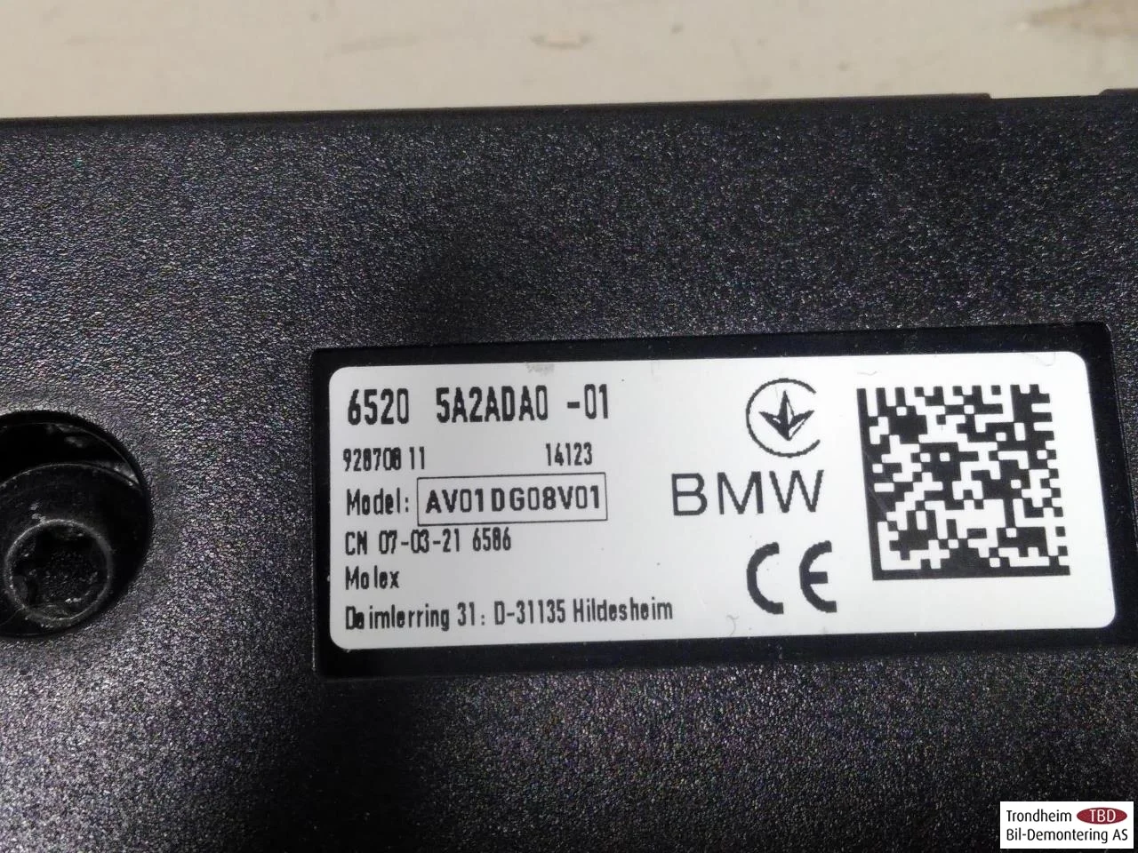 BMW IX3 G08 2021-25 Antenna amplifier view 3