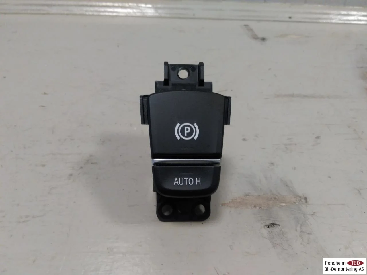 BMW IX3 G08 2021-25 Rögzítőfék kapcsoló