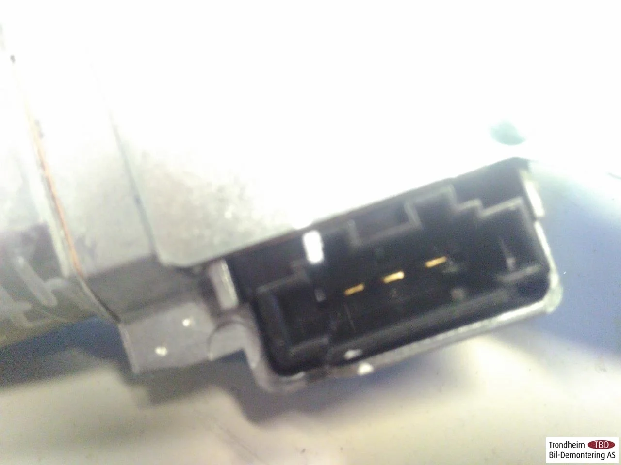 BMW IX3 G08 2021-25 Ablaktörlő motor, csomagtérajtó nézet 4